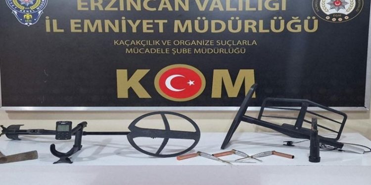 Erzincan’da tarihi sikke ele geçirildi