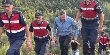 Bilecik’te hasta taşıyan ambulans kaza yaptı