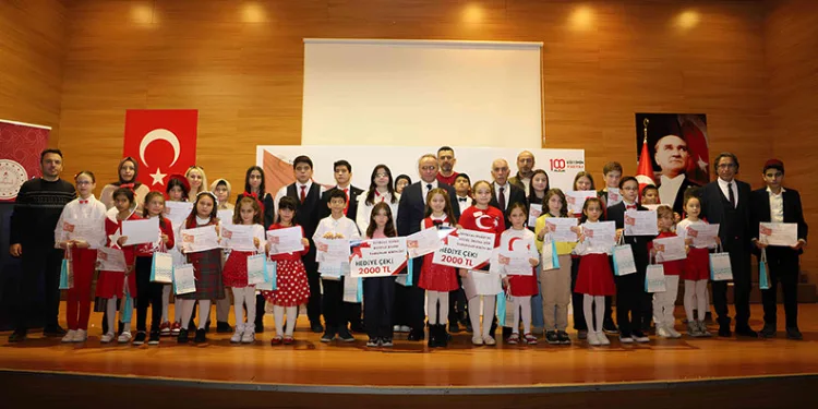 İstiklal Marşı’nı Güzel Okuma Şiir Yarışması’nda final