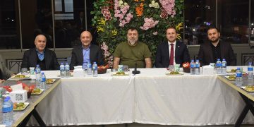 Milletvekili Kılıç Karadenizli iş insanları ile buluştu