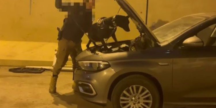 Çiğ köfte aldıktan sonra cüzdanını düşürdü, güvenlik kamerasını izleyince şoke oldu