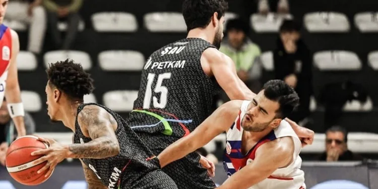 Basketbol Süper Ligi: Büyükçekmece Basketbol: 67 – Aliağa Petkimspor: 72