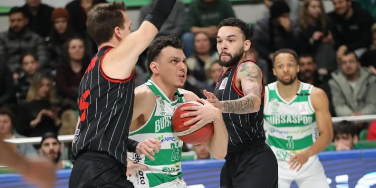Bursaspor Yörsan’lı basketbolcular taraftarla buluşuyor