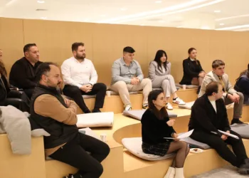 Ünlü edebiyatçılar Kepez’de anıldı