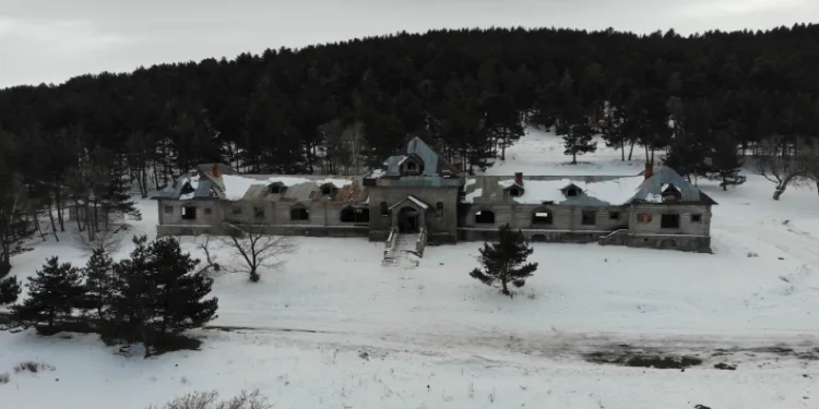 Sarıkamış’taki Rus Çarı Nikola’ya ait köşk turizme kazandırılmayı bekliyor