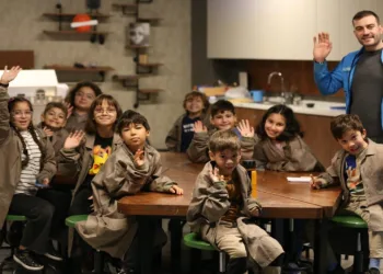 Kepez Belediyesi’nden çocuklara bilim dolu tatil