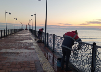 Ordu’da deforme olan kent mobilyaları yenileniyor