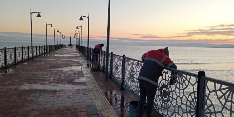 Ordu’da deforme olan kent mobilyaları yenileniyor