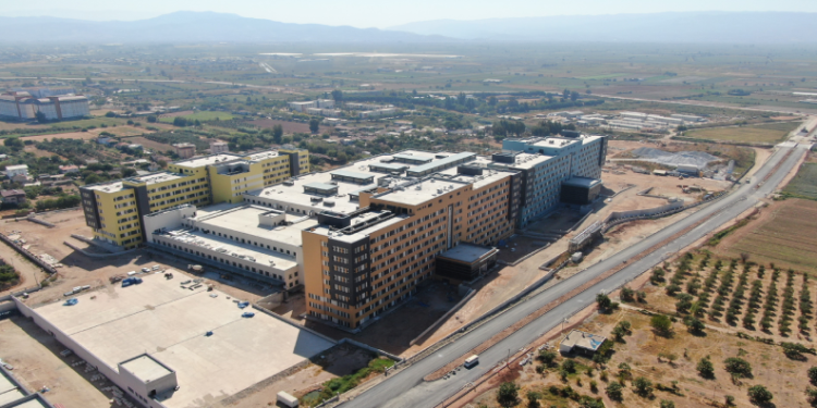 Şehir Hastanesi yolunun 4,5 km’si tamamlandı