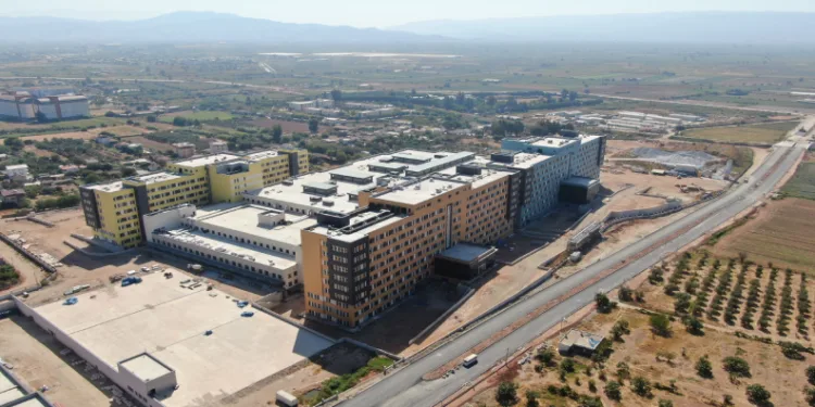 Şehir Hastanesi yolunun 4,5 km’si tamamlandı