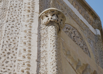 Tarihi türbelerin restorasyanı değerlendirildi