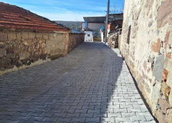 Yunusemre’de sokaklar yenileniyor