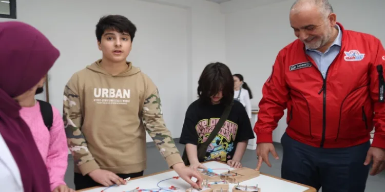 Canik’te bilim ve teknoloji dolu tatil