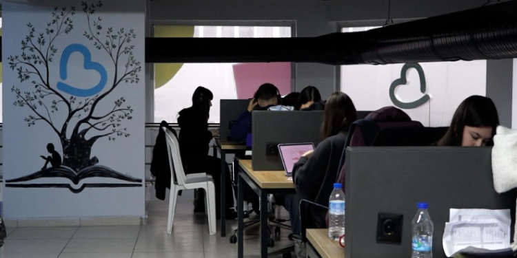 Gençlerden, Bandırma Gençlik Merkezi’ne tam not