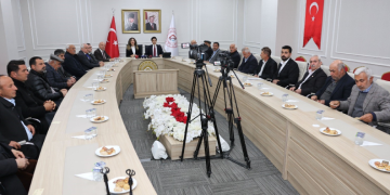 İçişleri Bakan Müşaviri, alevi kanaat önderleriyle bir araya geldi