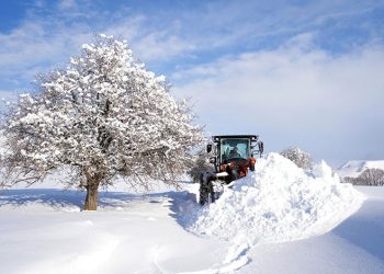 Muş’ta kar kalınlığı 3 metreyi buldu