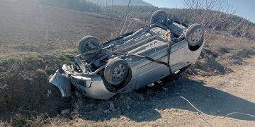 Burdur’da otomobil devrildi: 3 yaralı