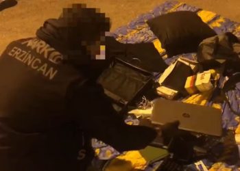 Midesinden 21,39 gram uyuşturucu çıktı