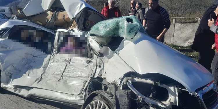 Giresun’da trafik kazası: 3 ölü, 1 yaralı