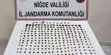 Niğde’de 285 parça tarihi eser ele geçirildi