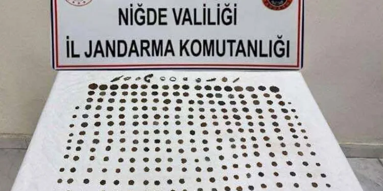Niğde’de 285 parça tarihi eser ele geçirildi