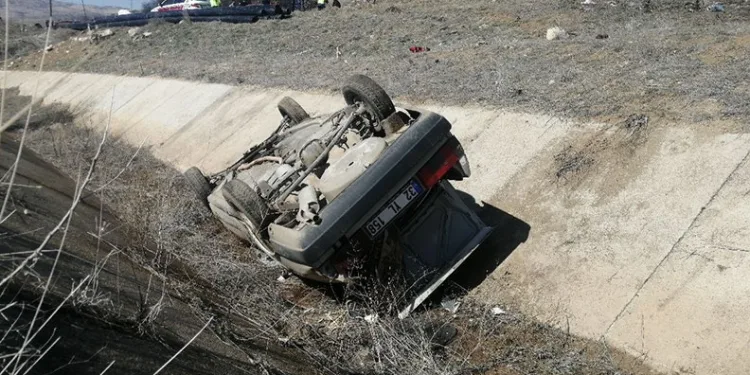 Isparta’da otomobilin çarptığı yaya, sulama kanalına düşerek can verdi