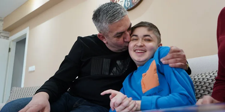 Evladını kurtarmak isterken dolandırıcıların hedefi oldu