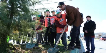 Orhaneli’nde 500 fidan toprakla buluştu
