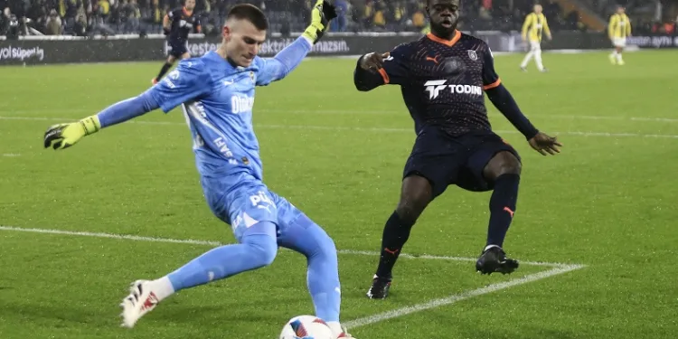 Fenerbahçe’nin kalecisi Dominik Livakovic’e milli davet