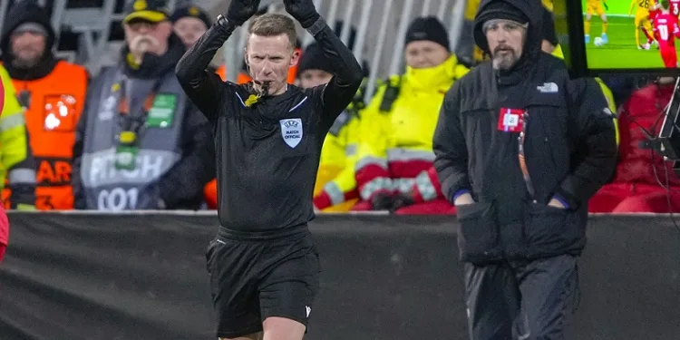 Fenerbahçe – Rangers maçında Alejandro Hernandez düdük çalacak