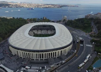 Beşiktaş, Tüpraş Stadyumu’ndaki derbilerde üstün