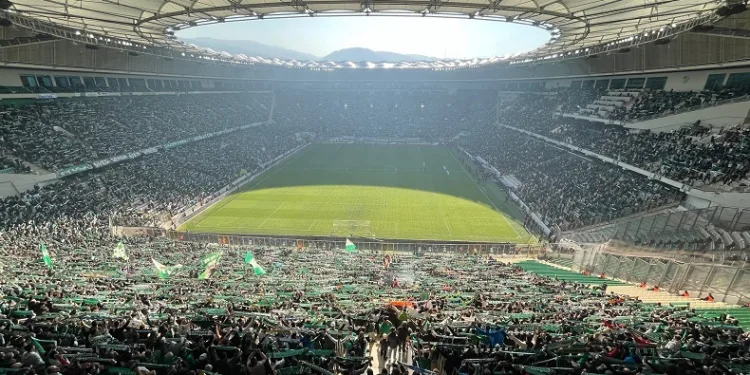 Bursaspor, yeni üyelerle büyümeye devam ediyor