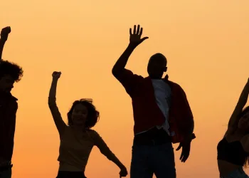 Burçların Kişilik Özellikleri: Hangi Burç Ne Tür İnsanları Çeker?