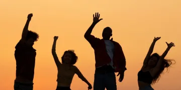 Burçların Kişilik Özellikleri: Hangi Burç Ne Tür İnsanları Çeker?