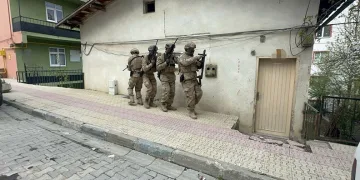 Artvin ve Trabzon´da silah kaçakçılığı operasyonu