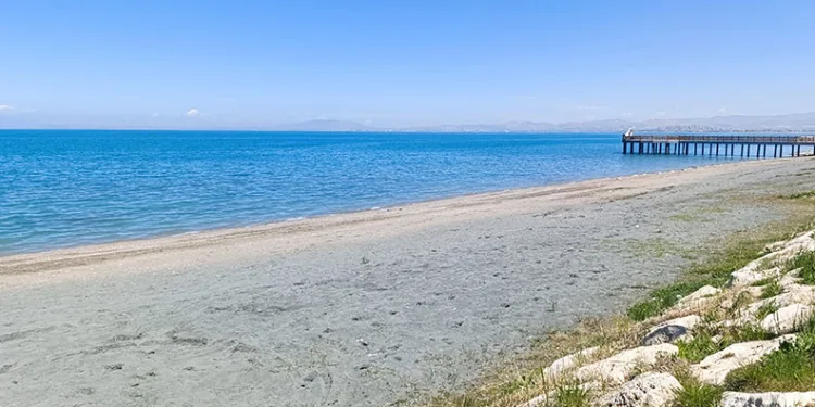 Van Gölü’nde çekilme sürüyor