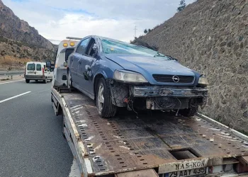 Gümüşhane’de ters dönen otomobilin sürücüsü yaralandı