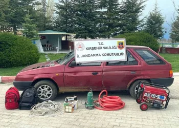 Sit alanında kaçak kazı yapan 7 şüpheli yakalandı