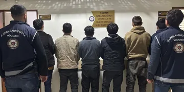 Amasya’da otomobilde 6 kaçak göçmen yakalandı