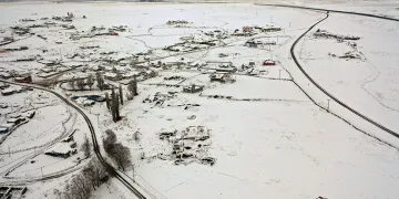 Kars’ta kar 11 köy yolunu kapattı