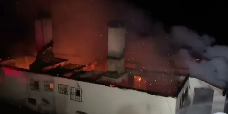 Sinop’ta ev yangını