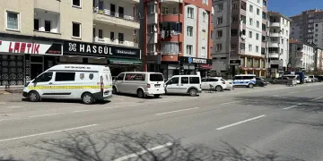 Alışveriş yaptığı sırada husumetlisi tarafından vurulan şahıs öldü