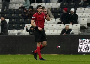 Fenerbahçe – Trabzonspor maçını Mehmet Türkmen yönetecek