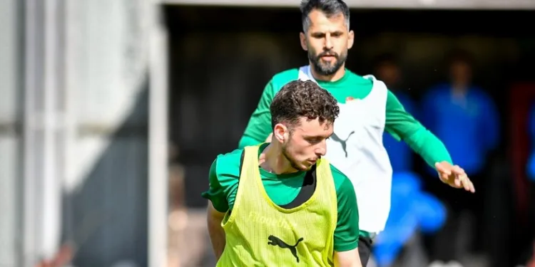 Bursaspor, Bornova 1877 mesaisine başladı