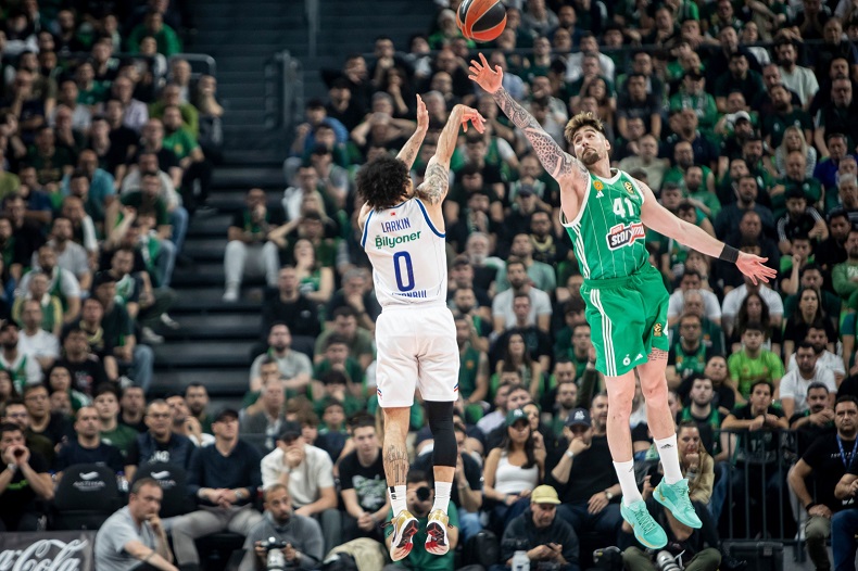 Anadolu Efes'in 3'lüğü