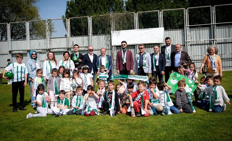 Bursaspor'un minik ziyaretçileri
