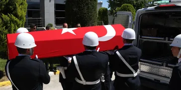 Kalp krizinin ardından hastaneye kaldırılan polis memuru kurtarılamadı