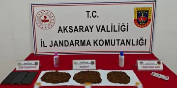 Jandarmadan uyuşturucu operasyonu: 3 tutuklama