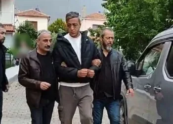 Bursa firarisi İzmir’de saklanırken polis baskınıyla yakalandı