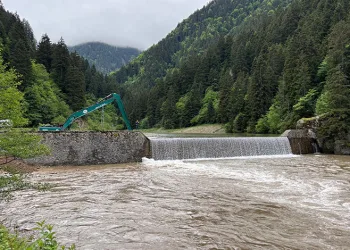 Suudi Arabistan uyruklu çocuğu düştüğü derede 4 gündür arıyorlar